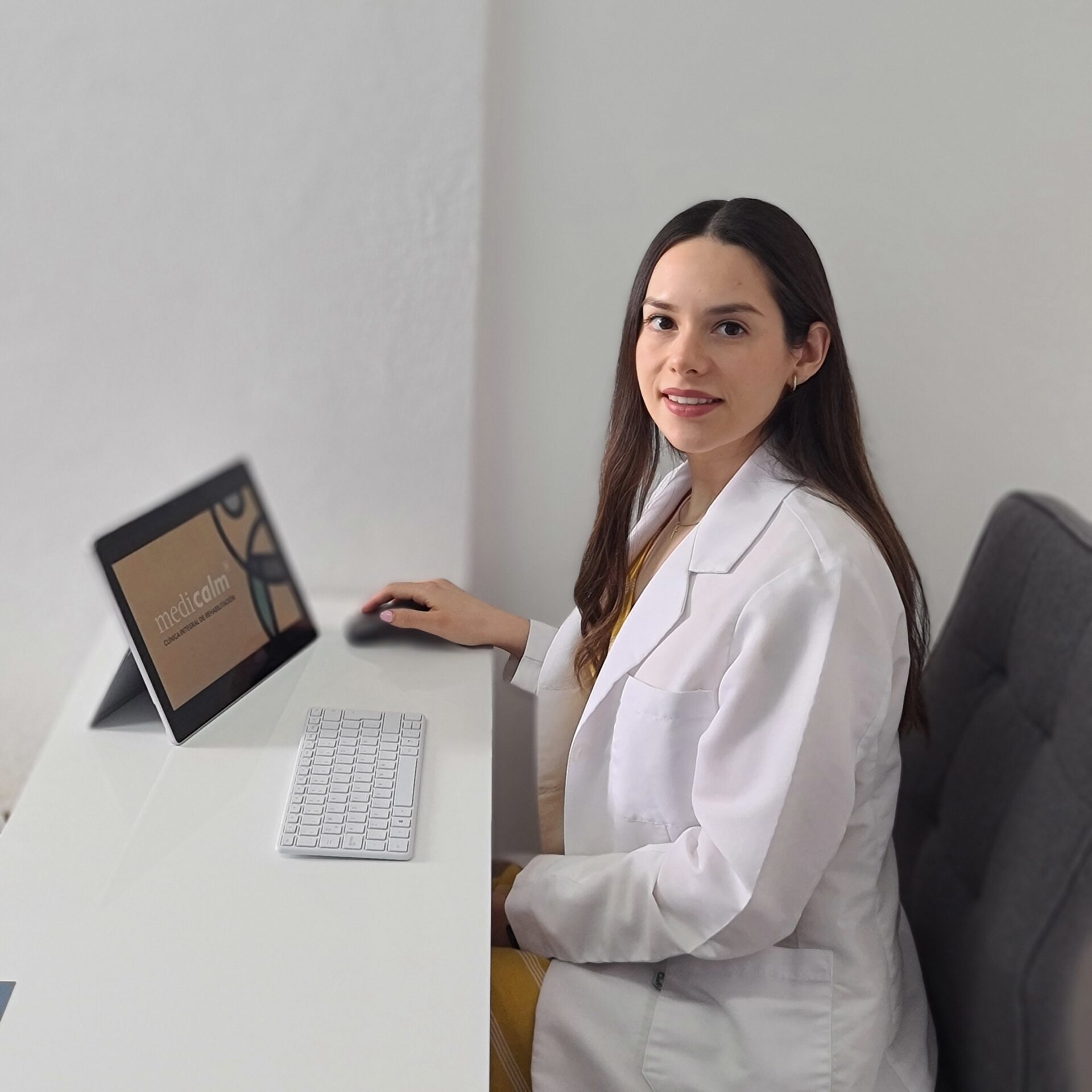 dra-Leticia-Camacho-medicina-rehabilitación-monterrey